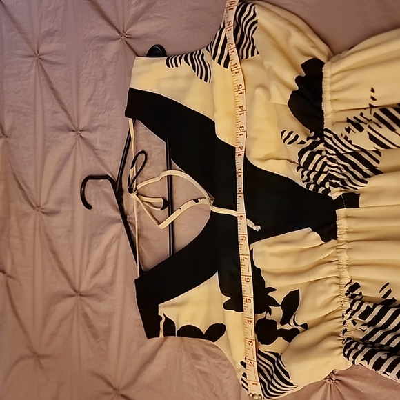 Wide Leg Jumpsuit - Picture 9 of 10